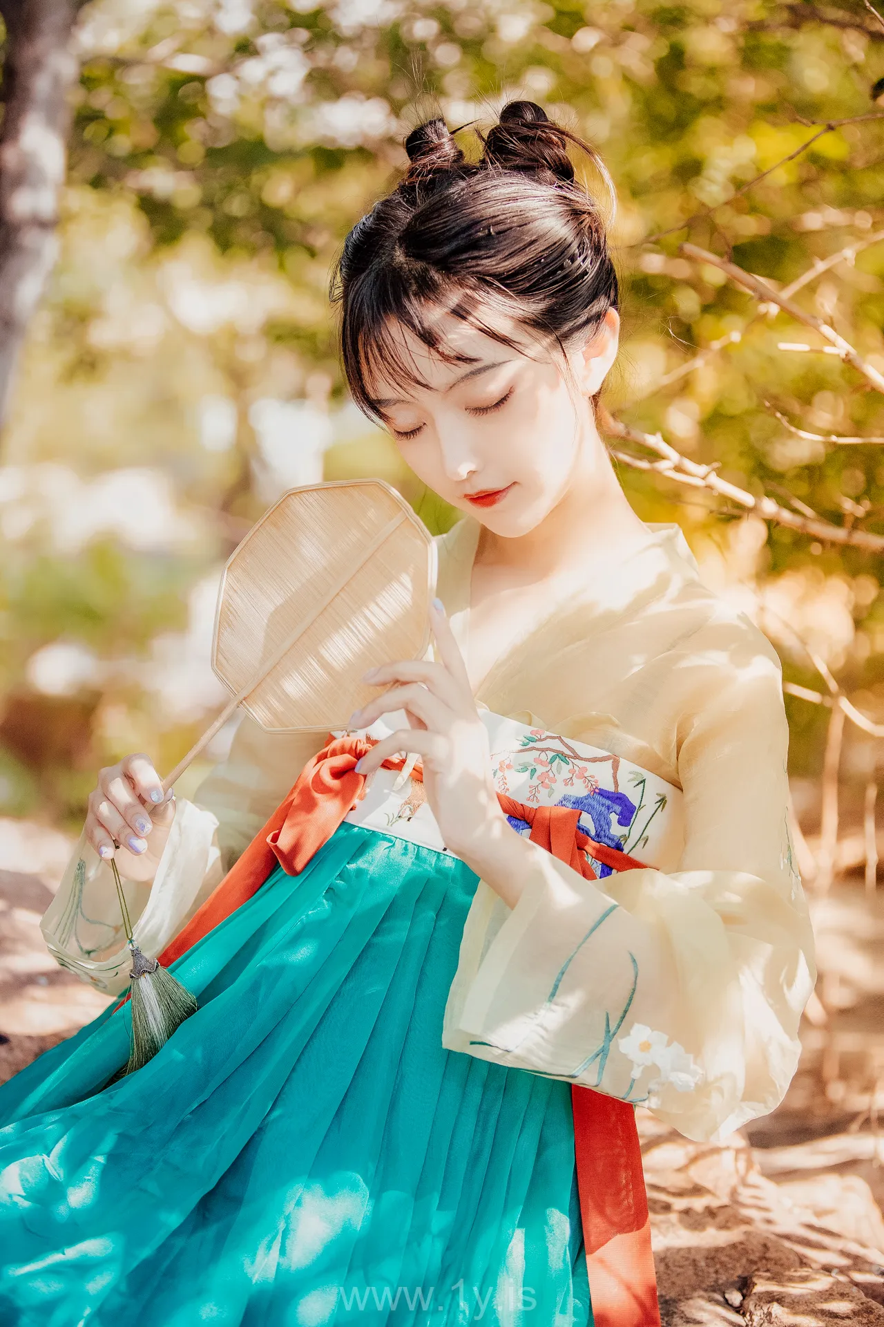 Coser@Shika小鹿鹿 NO.055 Hot & Trendy Chinese Chick 中秋